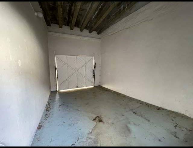 433M² BUILDING TO LET IN VREDEHOEK